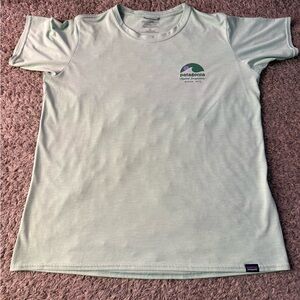 Patagonia Women’s Capilene Cool Tshirt- Large